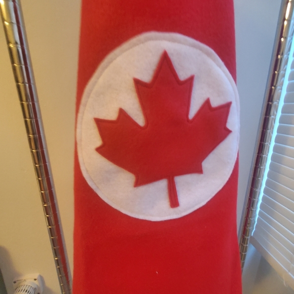 NEW Canadian Superhero Cape (and Eye Mask) for Kids - Handmade - Picture 3 of 7
